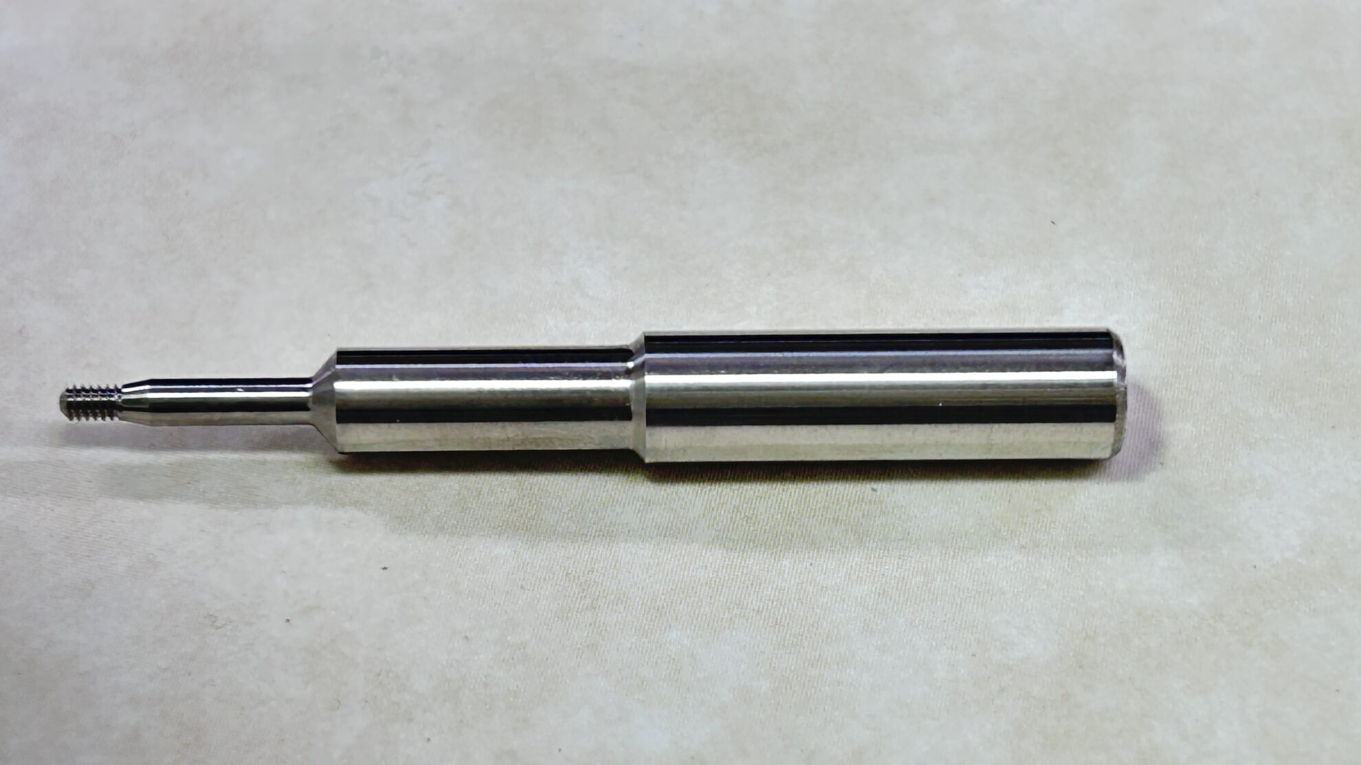 材料比較 「炭素鋼 S45C」と「高硬度ステンレス ASK-8000」